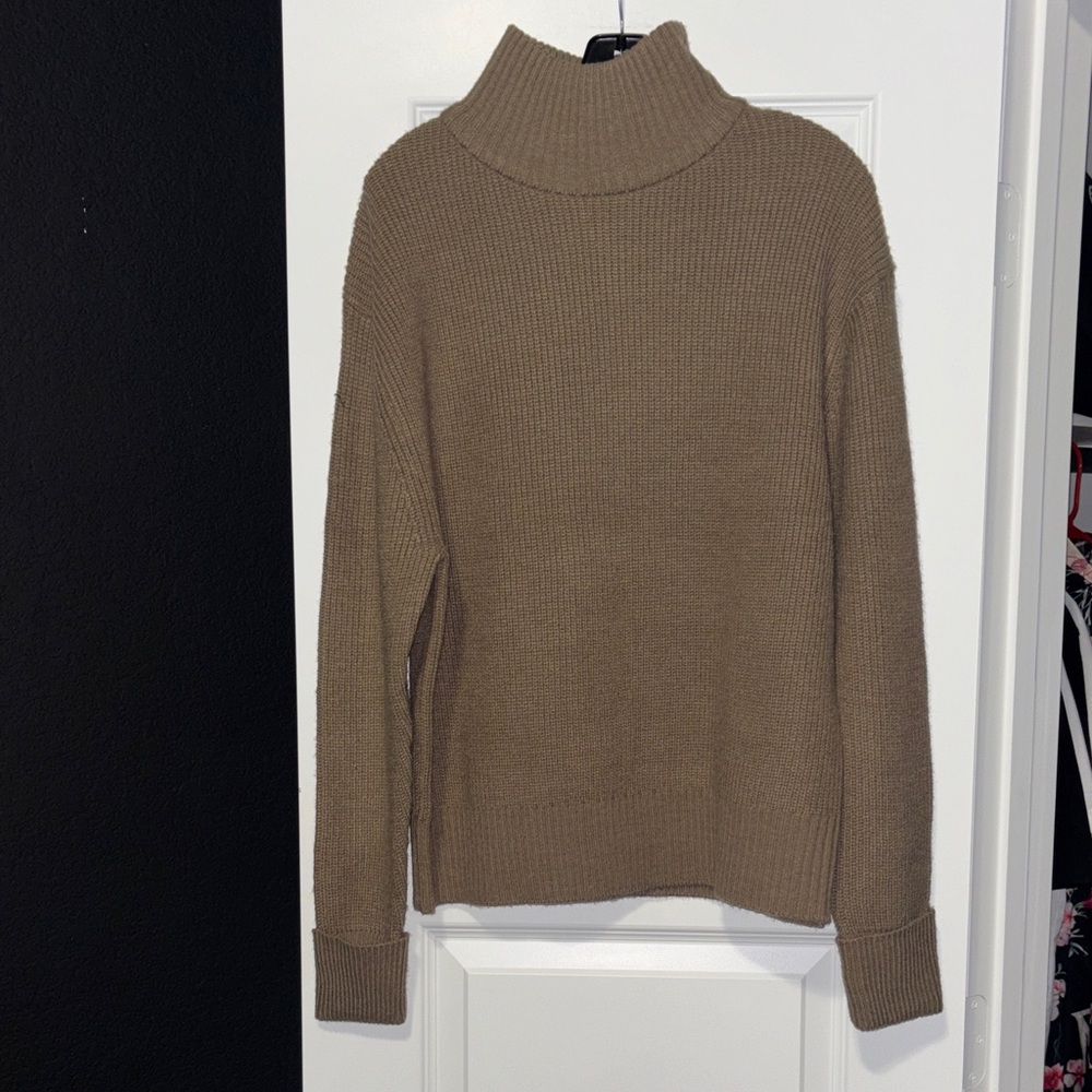 Zara Men’s Brown Ribbed Turtleneck Sweater